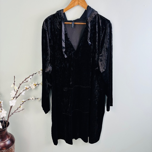 Torrid Velour Hooded Long Sleeve Mini Lounge Gown Size 4X - Picture 3 of 5